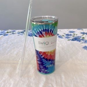 Swig Life NWT 22oz Tie-Dye Tumbler with Straw